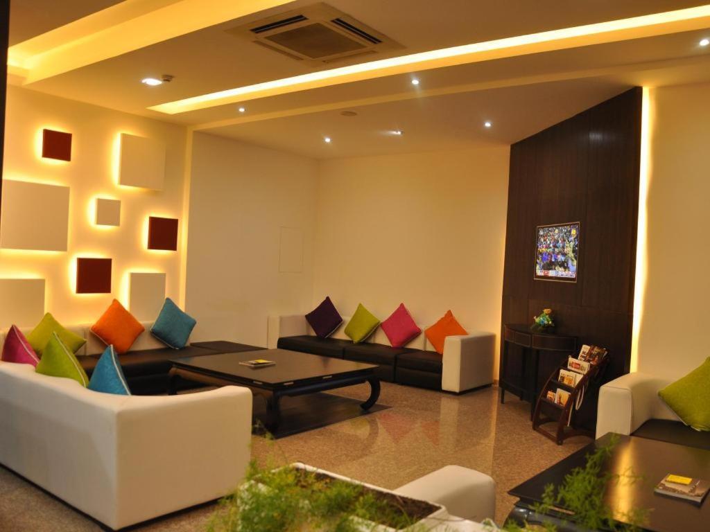 Johny International Hotel Маскат Экстерьер фото